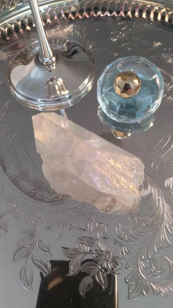 Rainbow QUARTZ CRYSTAL photo 1