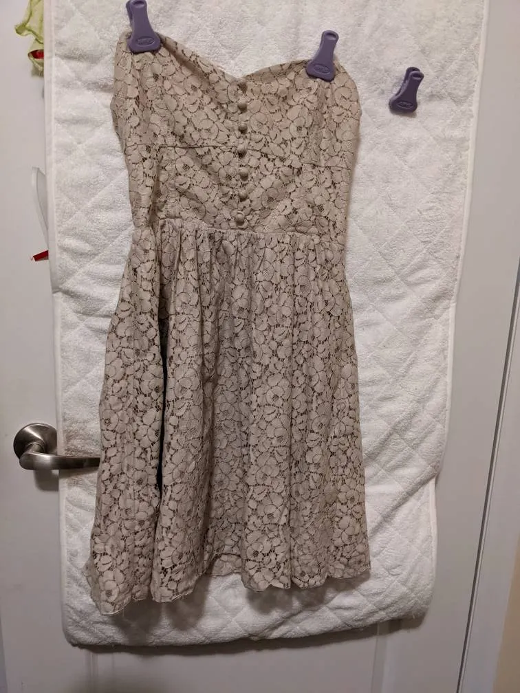 Talula Ivory/Beige Lace Dress Sz 4 photo 1