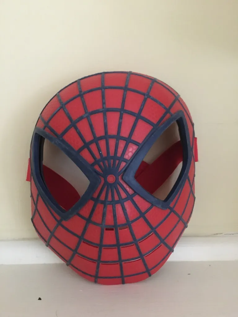Spider-Man Mask photo 1