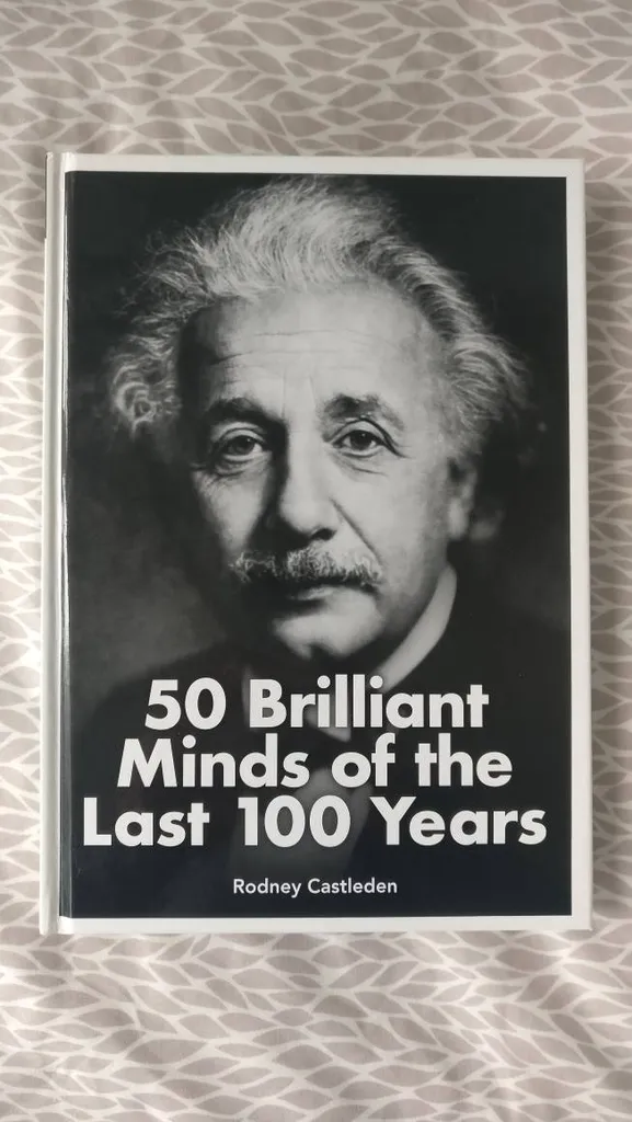 Book - 50 Brilliant Minds photo 1