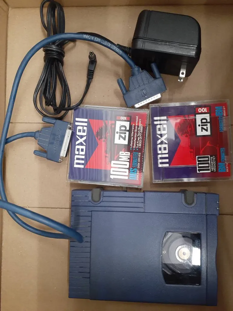 I omega Zip disk Drive photo 1