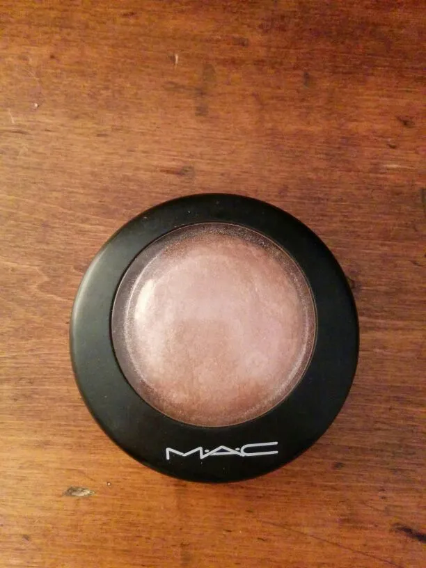MAC Soft And Gentle Mineralise Skin Finish photo 1