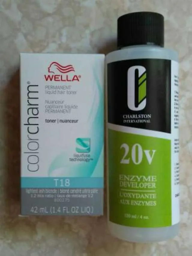 Wella T-18 Toner And 20V Developer photo 1