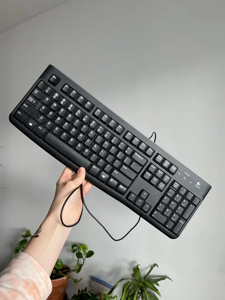 Logitech Keyboard photo 1