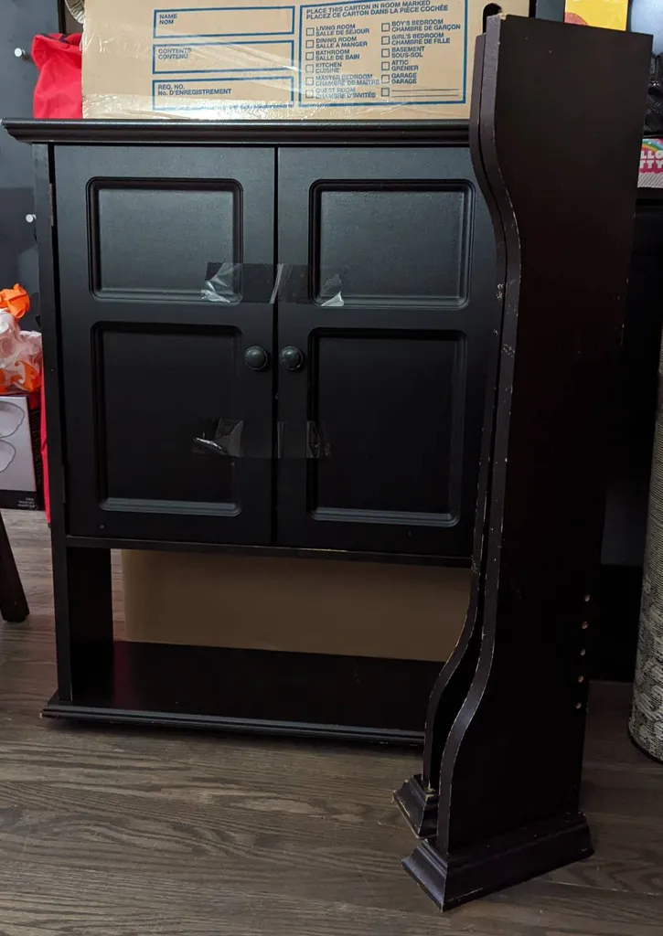 Over-The-Toilet Unit. photo 1