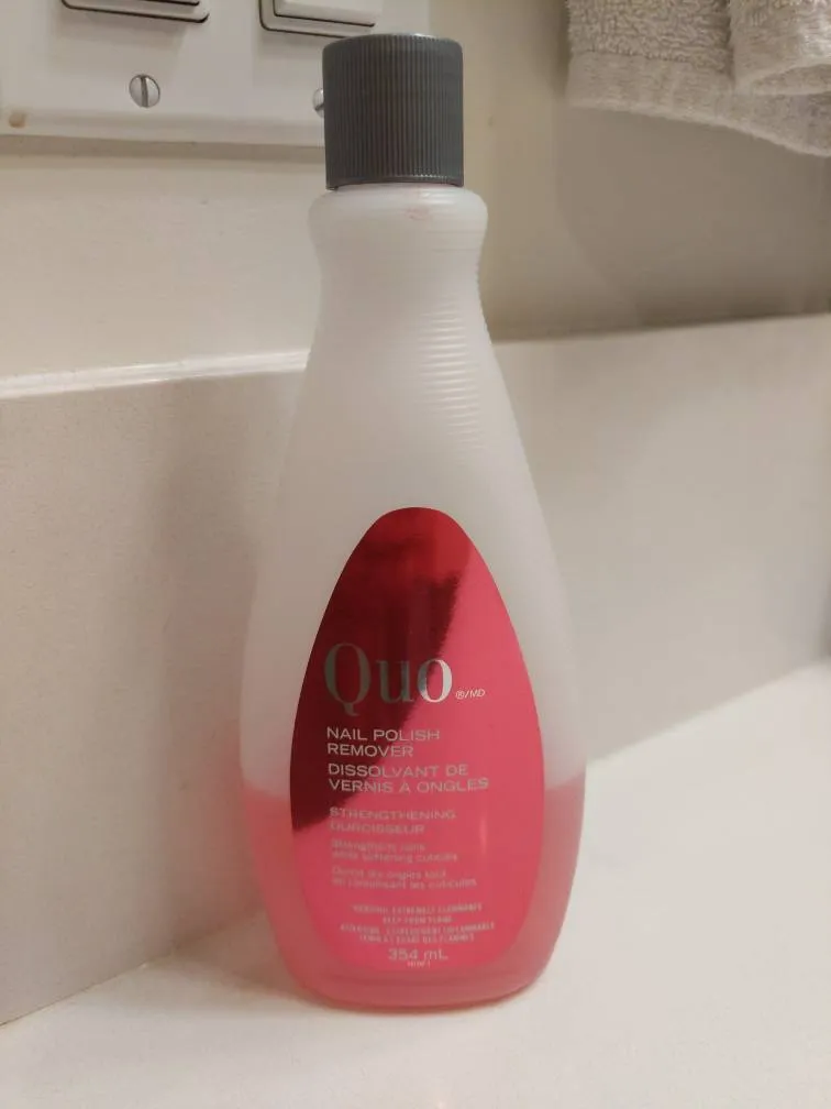 Quo Strengthening Nail Polish Remover photo 1