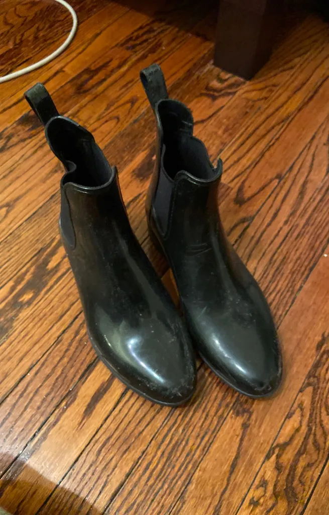 Joe Fresh Rainboots Size 6 photo 1
