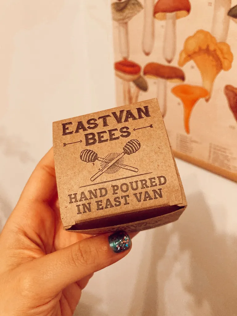 Brand New 100% Beeswax candles photo 1