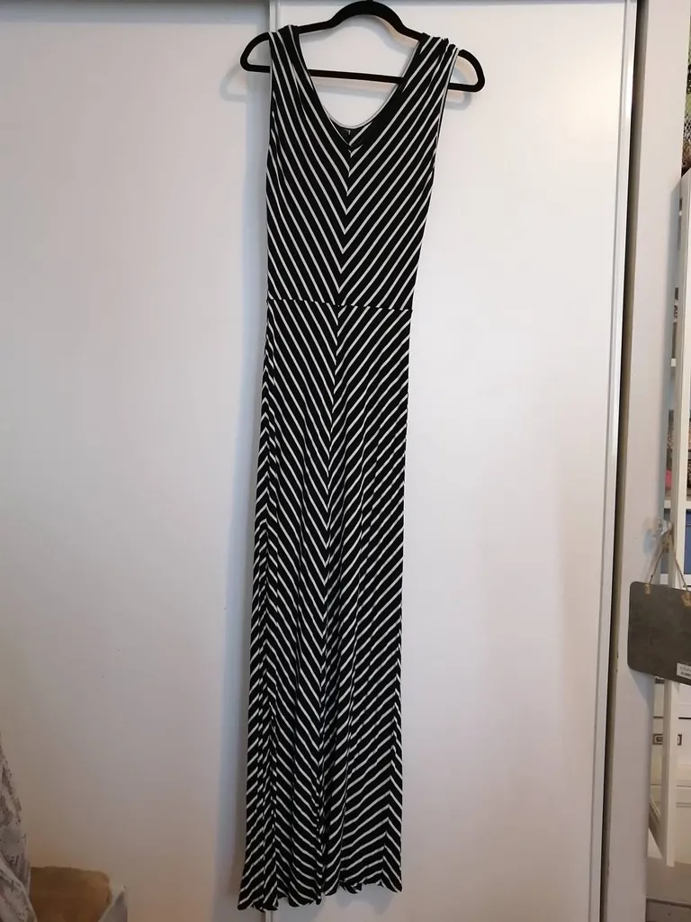 Long Black And White Stripped Dress photo 1