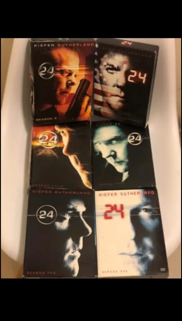 24 TV Series 6 Seasons photo 1
