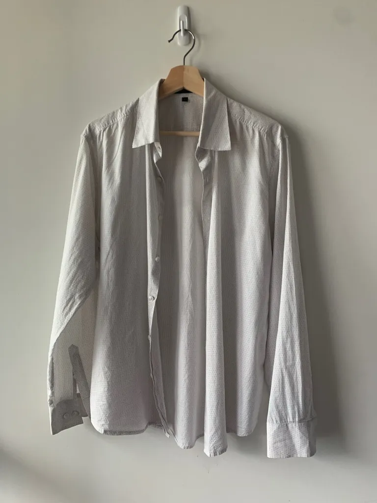 Theory Shirt Large photo 1