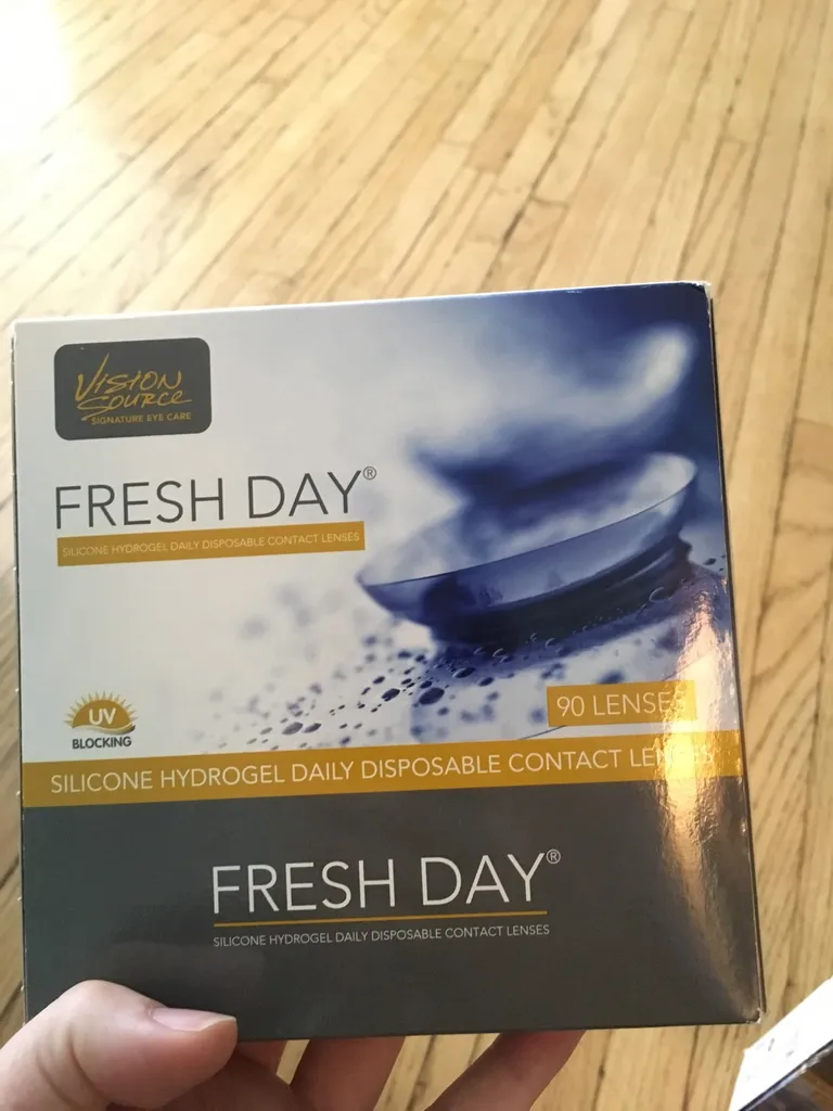 Fresh Daily Unopened Contact Lenses photo 1