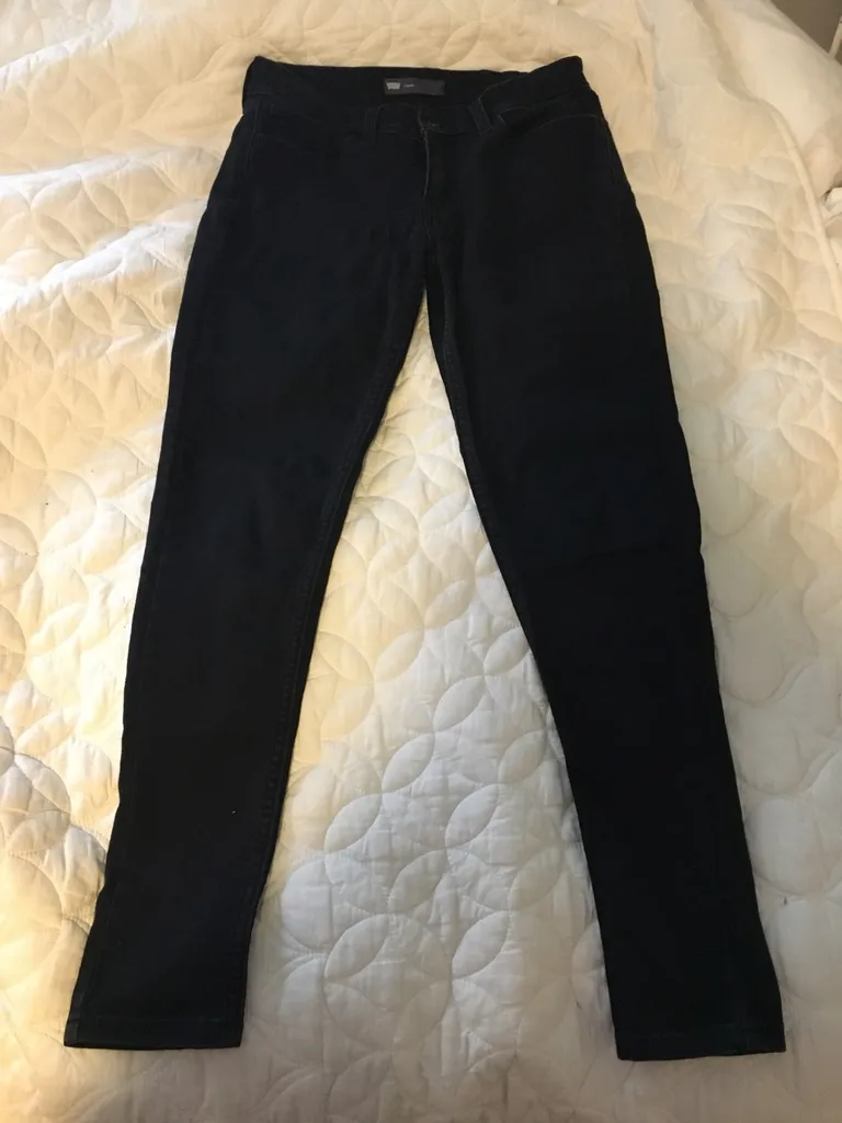 Black Levi Jeggings photo 1