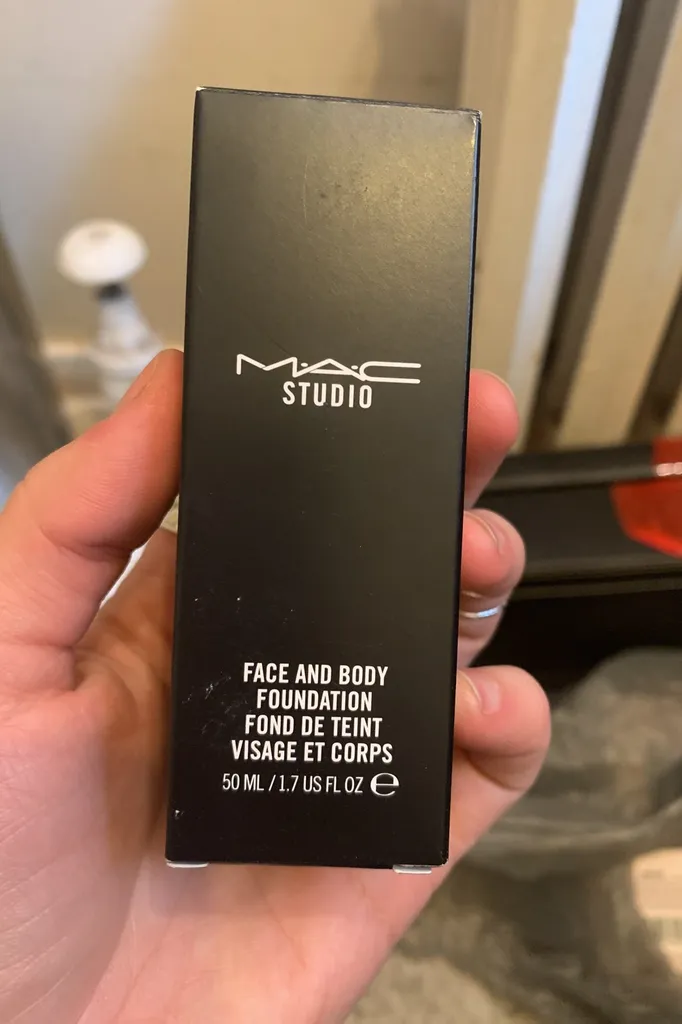 mac face and body foundation photo 1