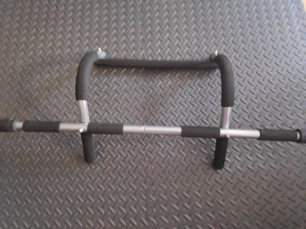 Iron Gym - Door Mount Chin Up Bar photo 1