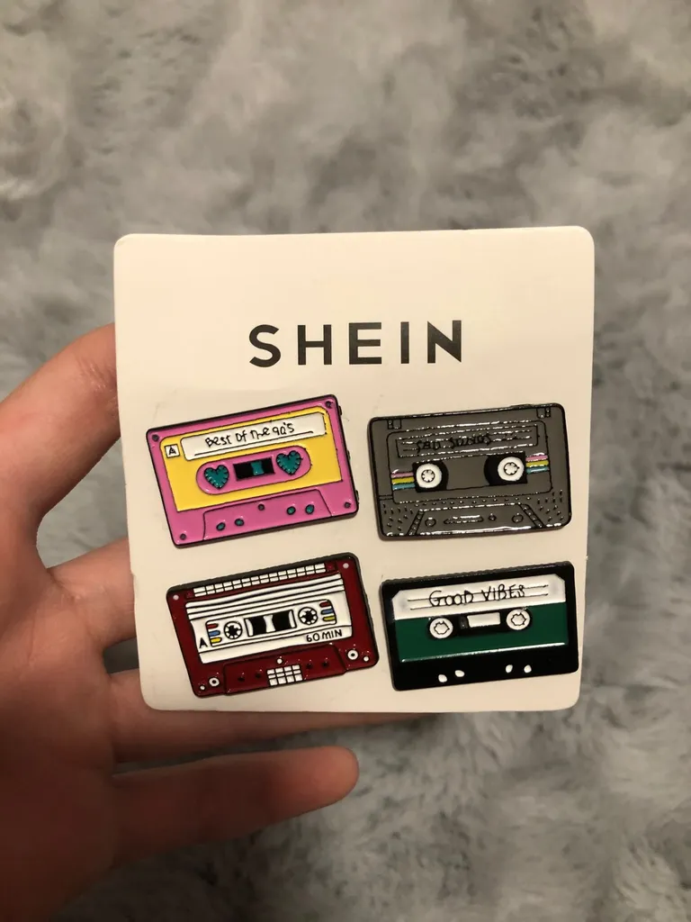 shein pins photo 1
