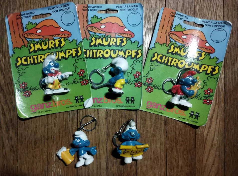 Vintage Smurf keychains photo 1