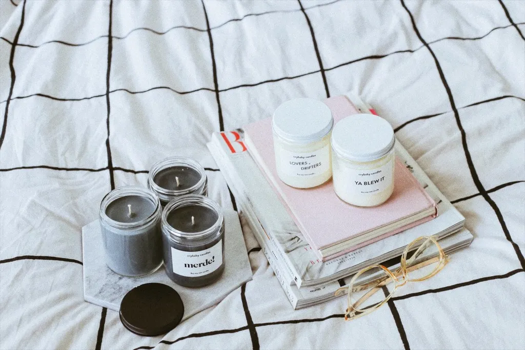 Hand Poured Soy Wax Candles 8oz photo 1