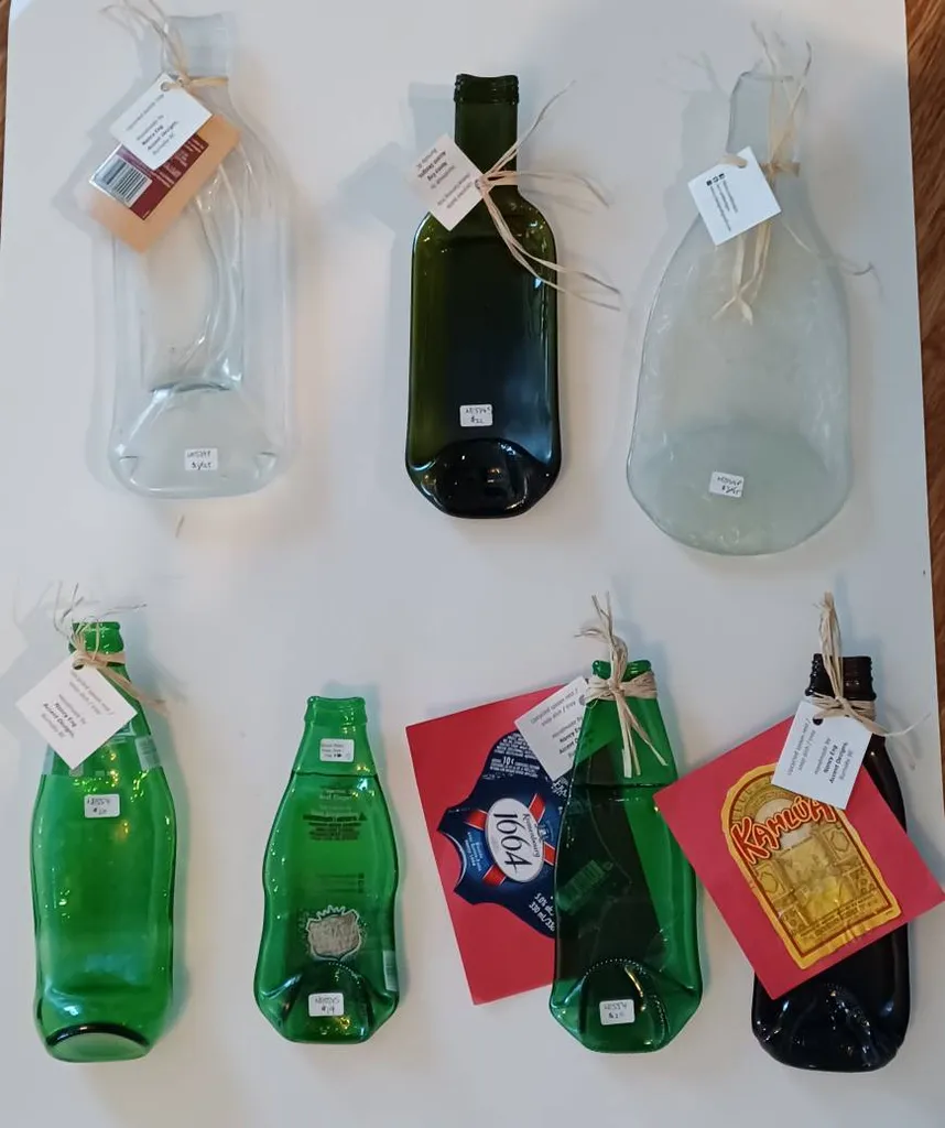 upcycled glass serving trays photo 1