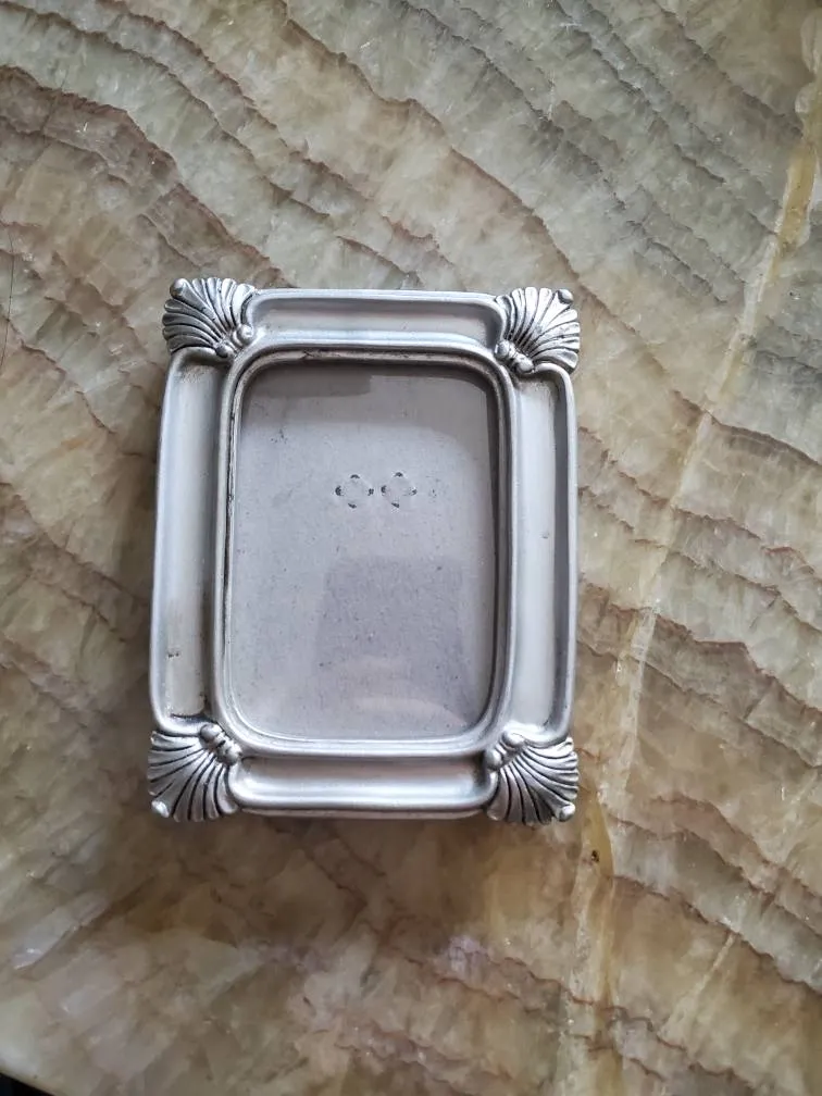 Small Frame photo 1