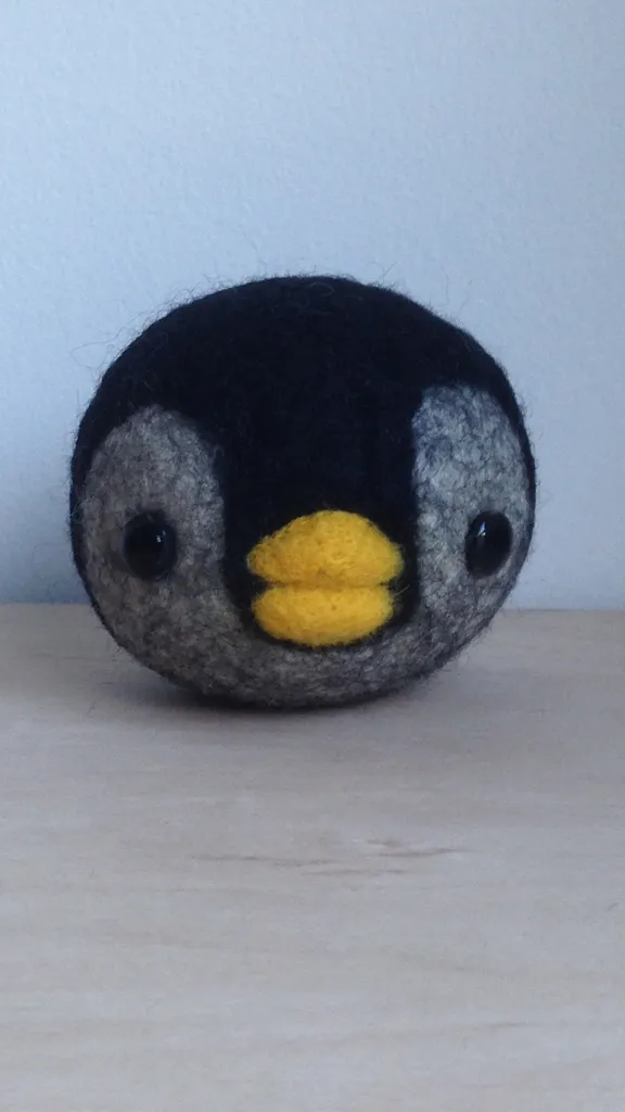 Pingu Paper Weight photo 1
