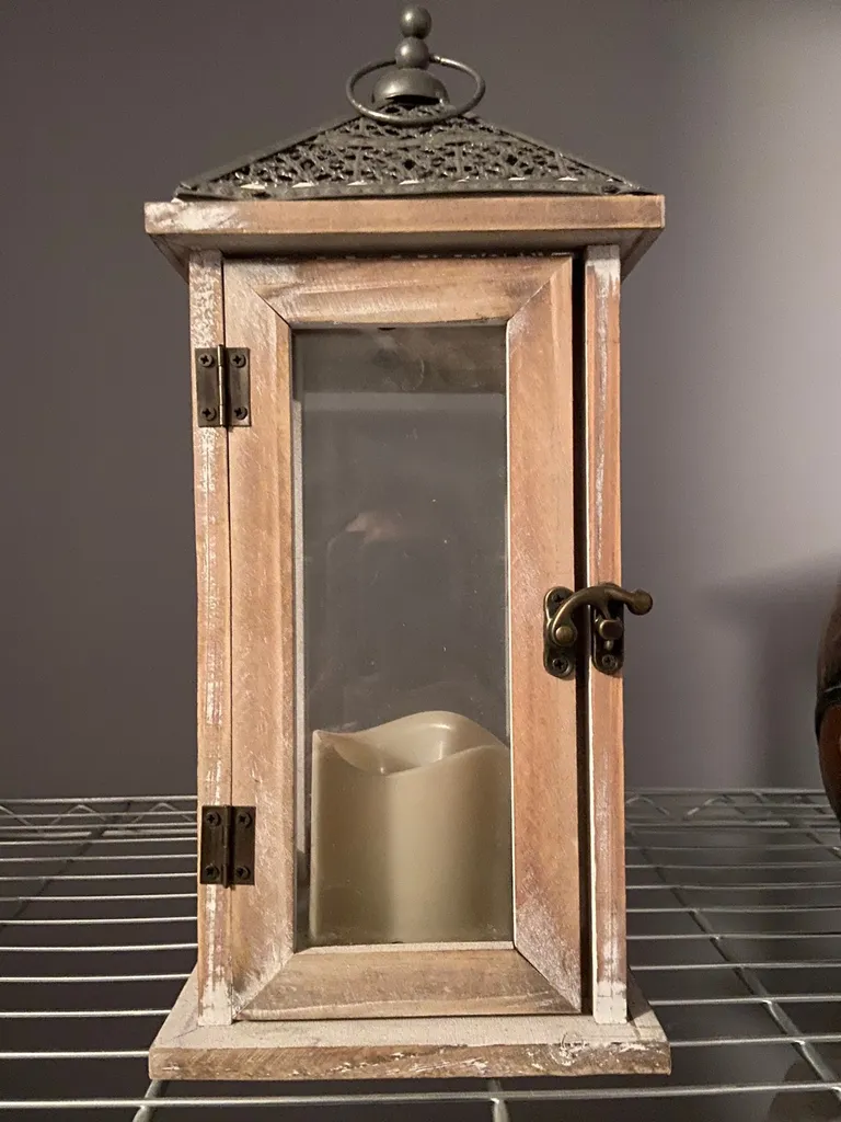 Battery Powered Candle Lantern photo 1