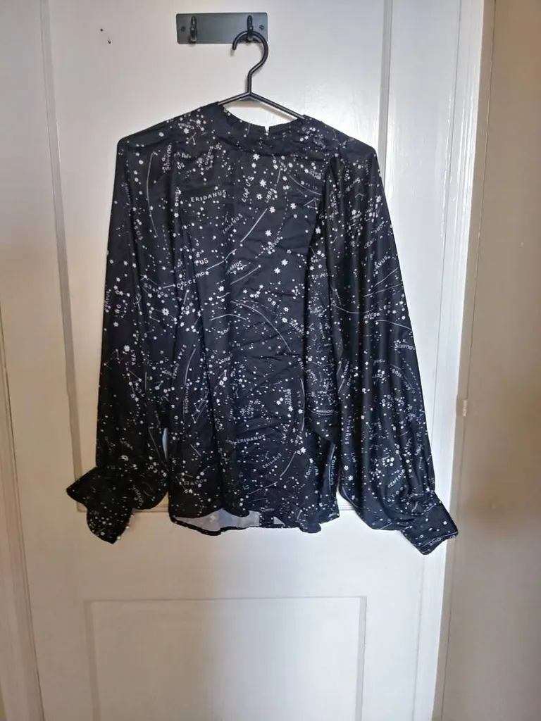 Star Patterns Blouse photo 1