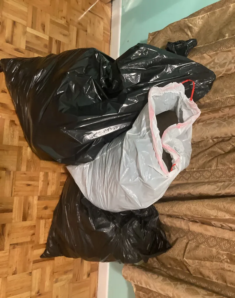 Random Items For FREE pick up At Jarvis And Dundas photo 1