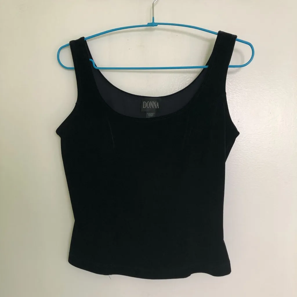Blue Velvet Donna Fitted Cropped Sleeveless Top, XS photo 1