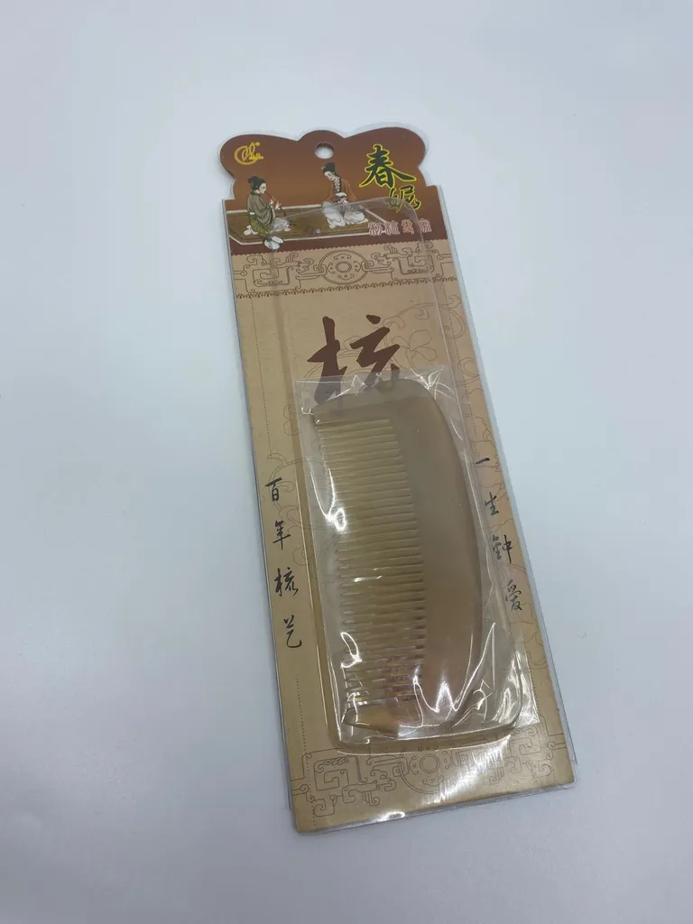 Ox horn & Resin Combs photo 1