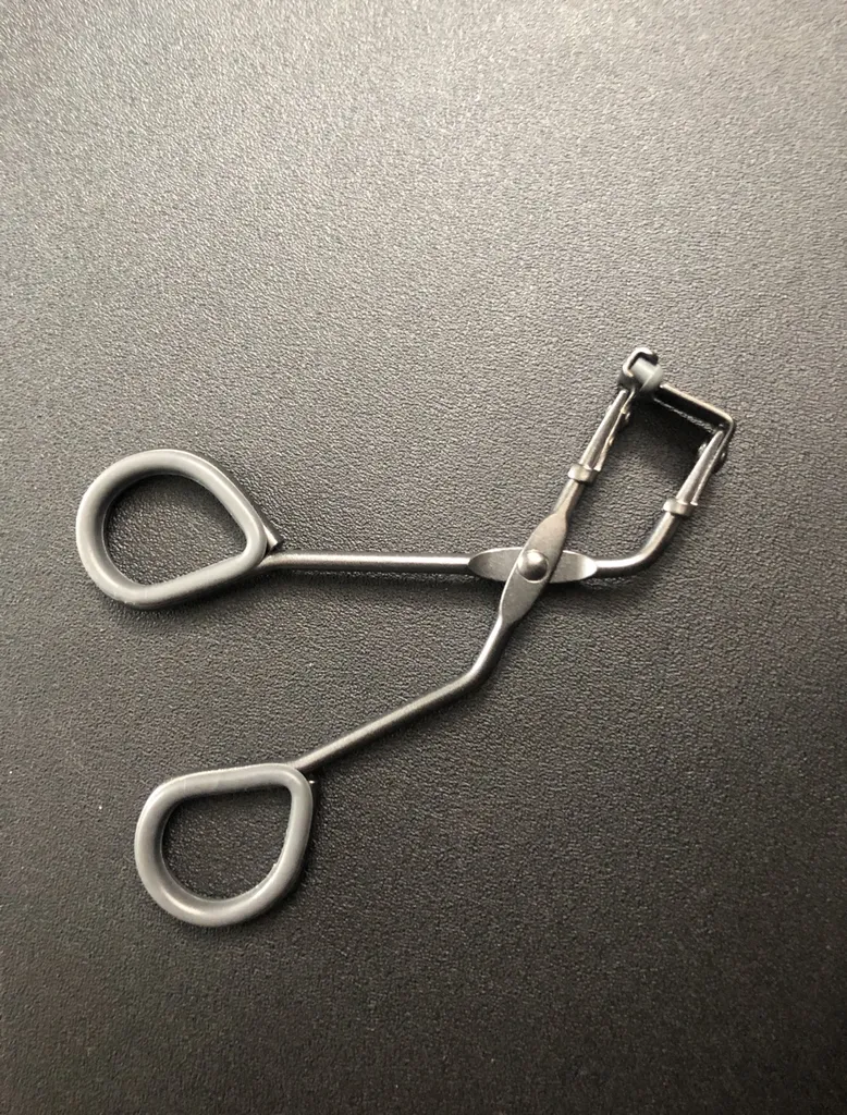 Precision Eyelash Curler - NEW photo 1