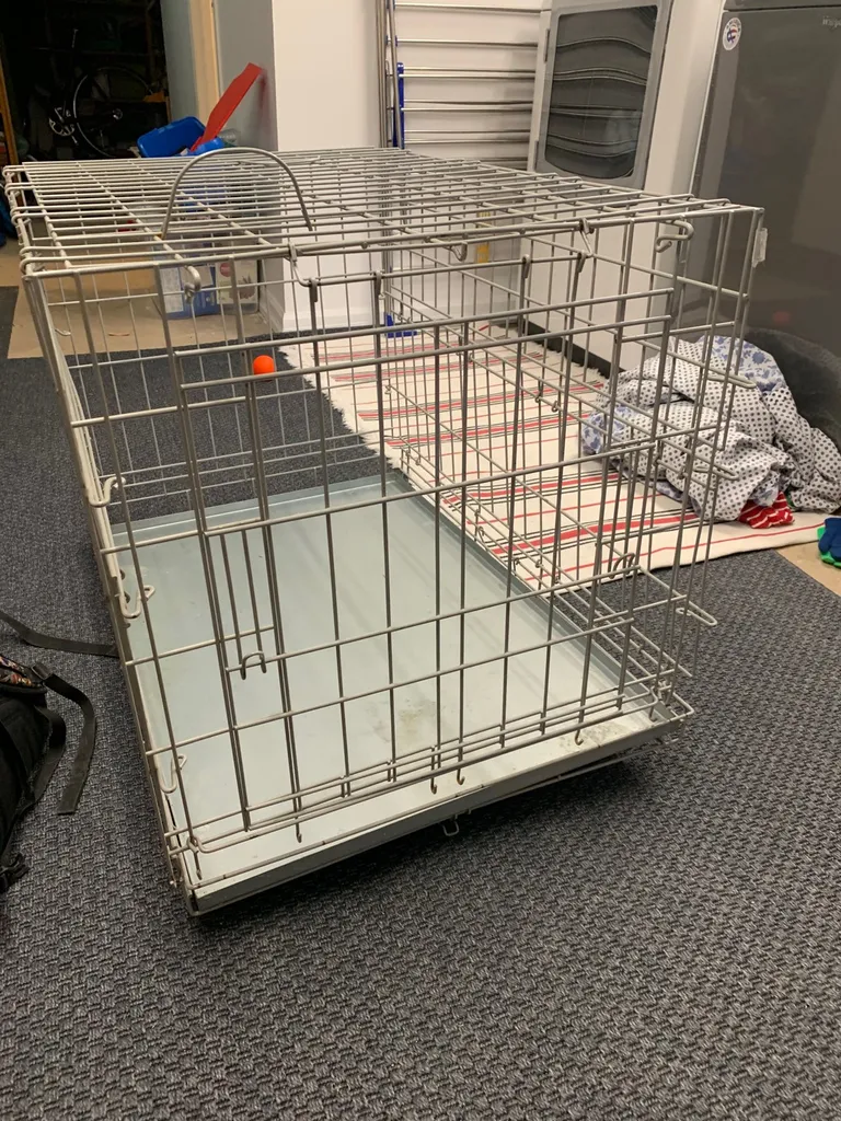 Dog Crate, Medium Size photo 1
