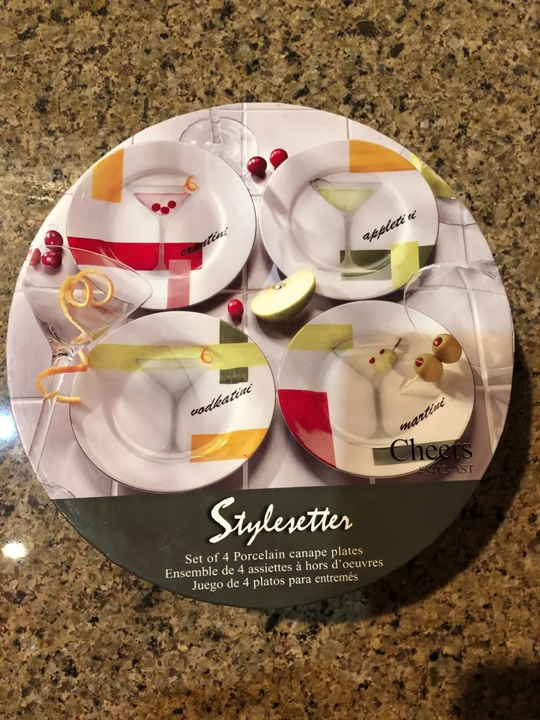 Canapé Plates photo 1