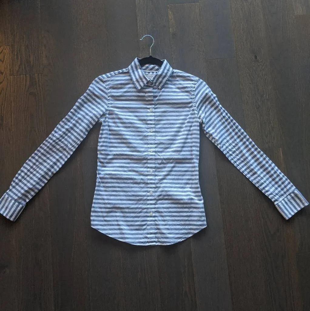 Banana Republic Soft Wash Striped Oxford Shirt photo 1