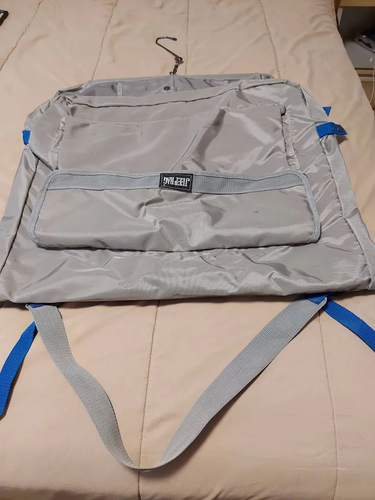 Garment/Suit Bag photo 1