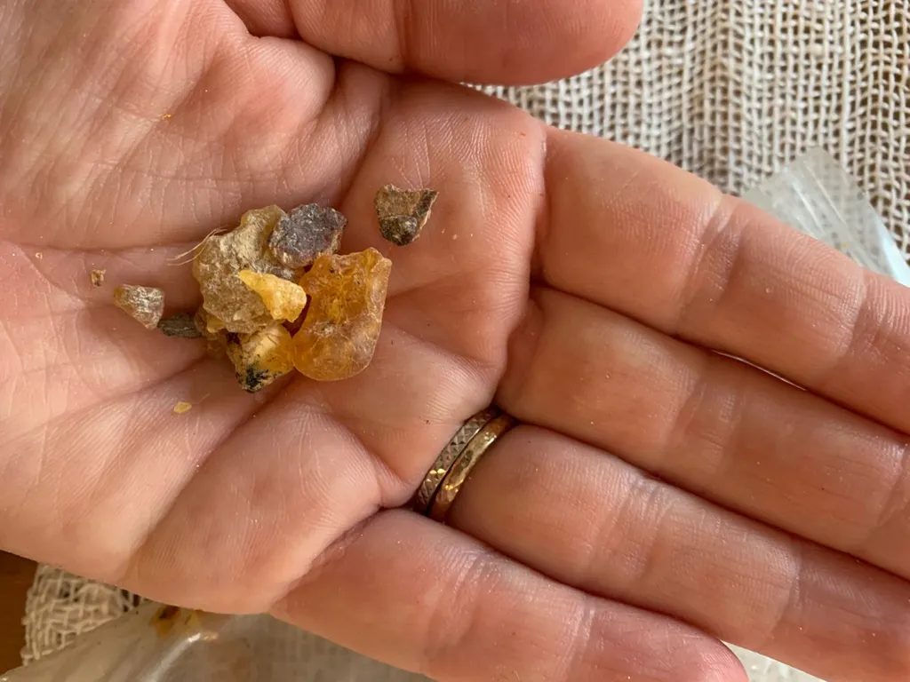 Frankincense Incense Crystals photo 1