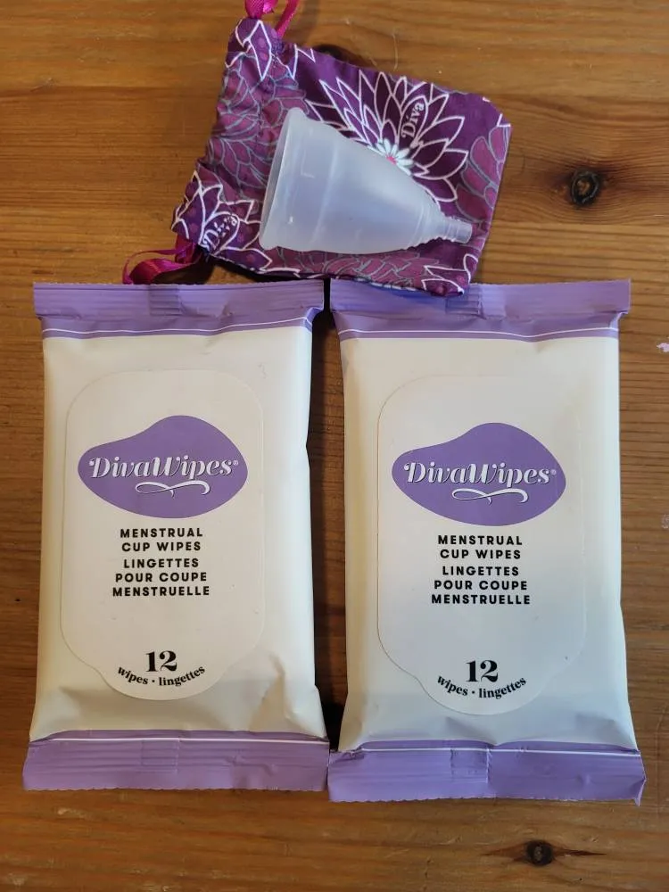 Diva Cup with Diva Wipes photo 1