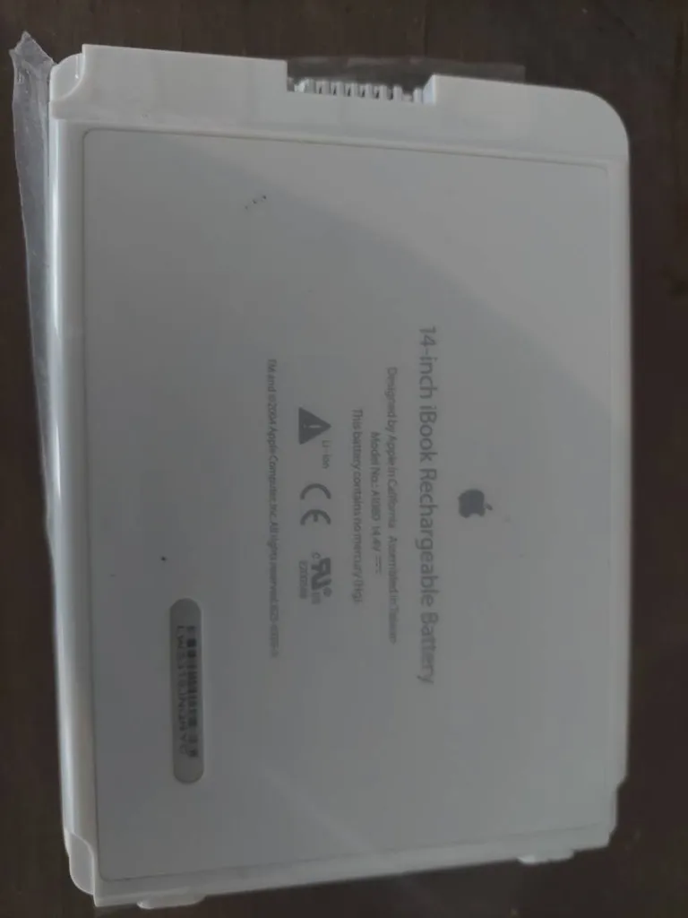 IBook Rechargeable Battery photo 1