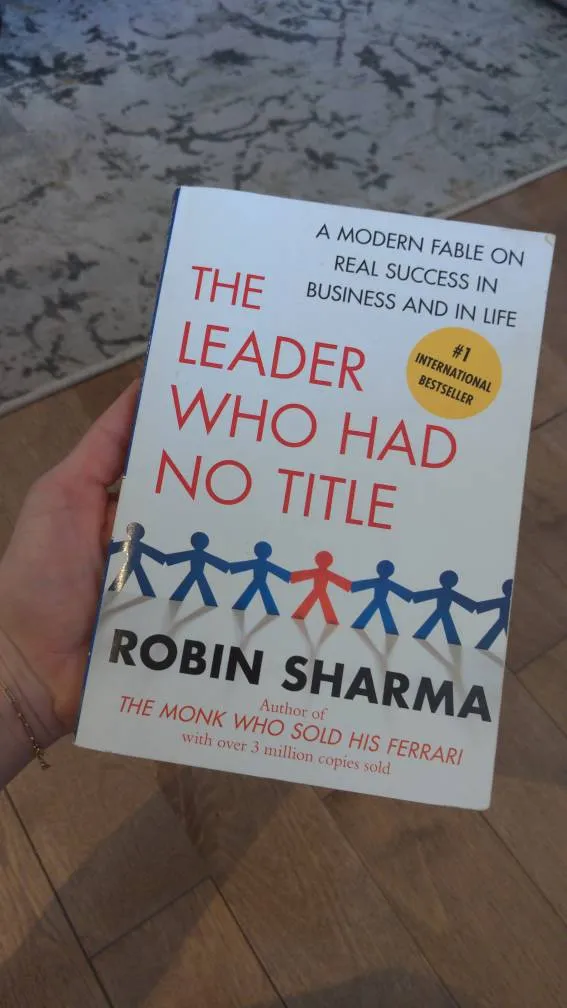 The Leader Who Had No Title New Book photo 1