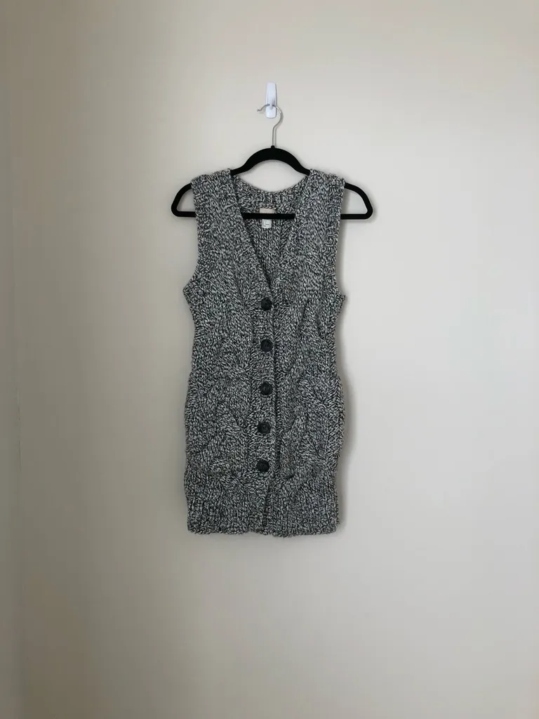 White And Black Peppered Long Sweater Vest photo 1