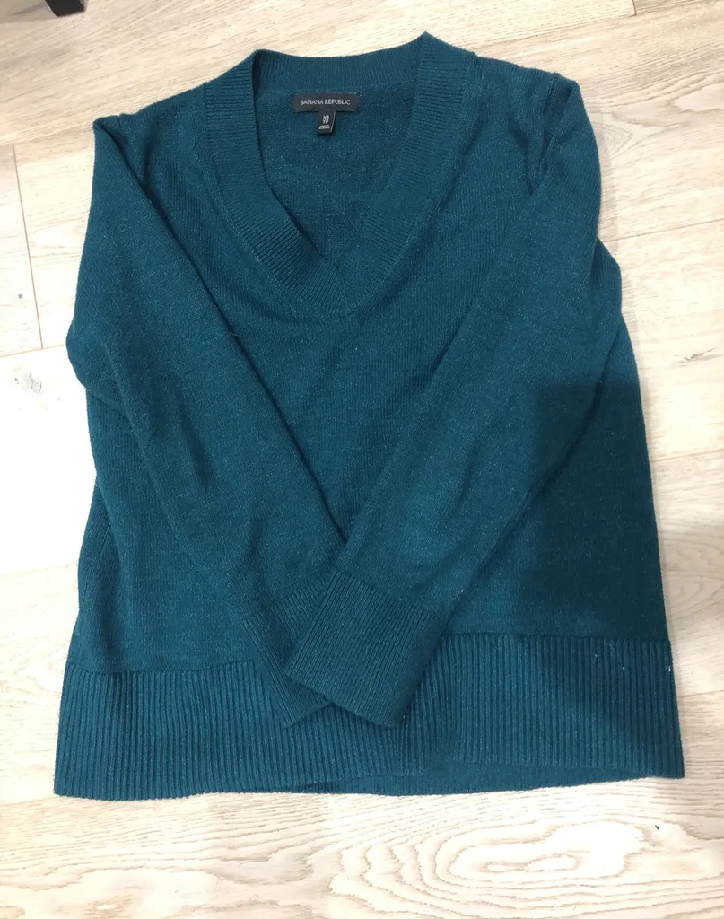 Banana Republic Sweater photo 1