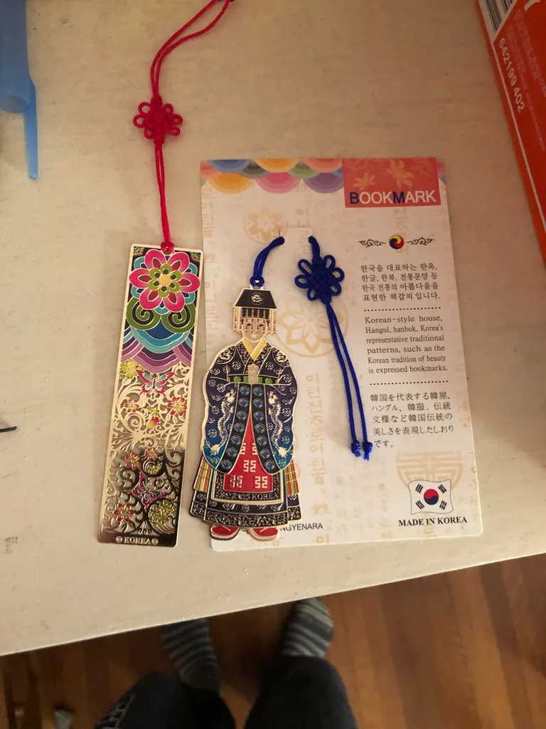 metal korean bookmarks photo 1