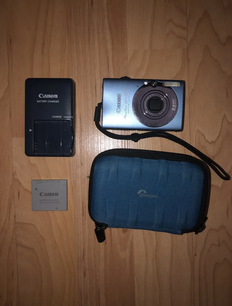 Canon Camera photo 1