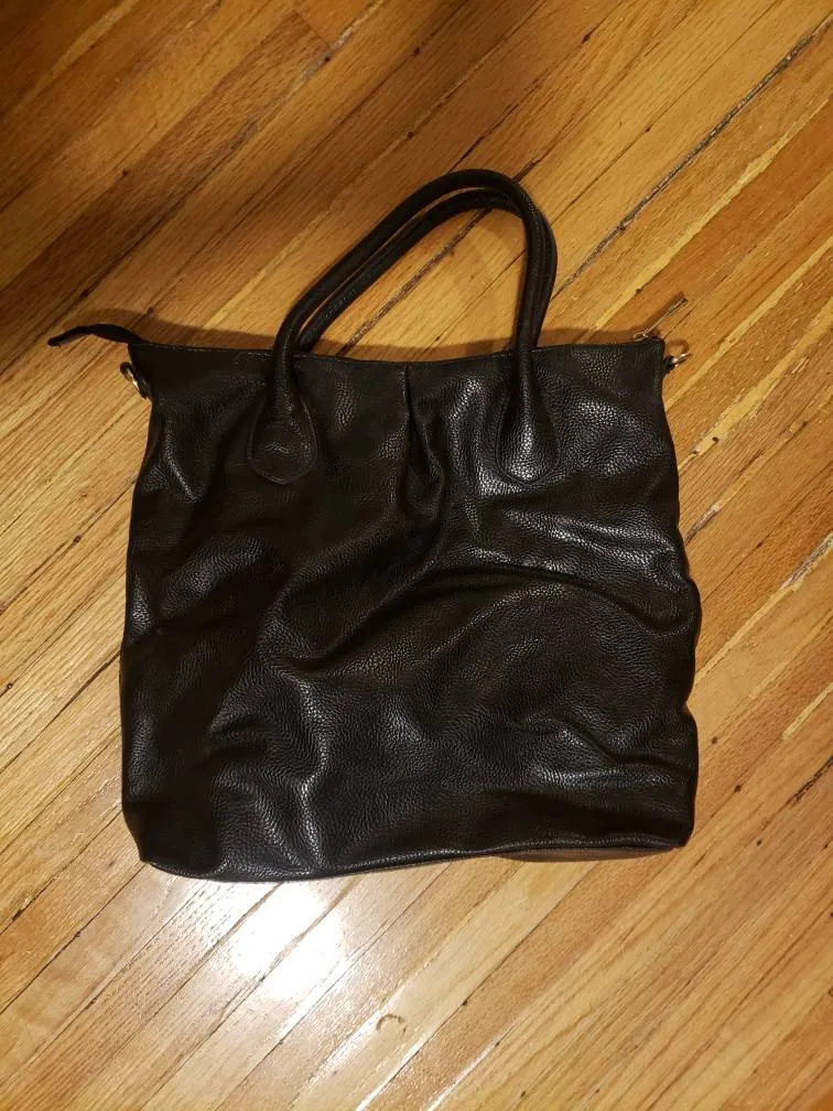 Black Faux Leather Bag/Purse photo 1