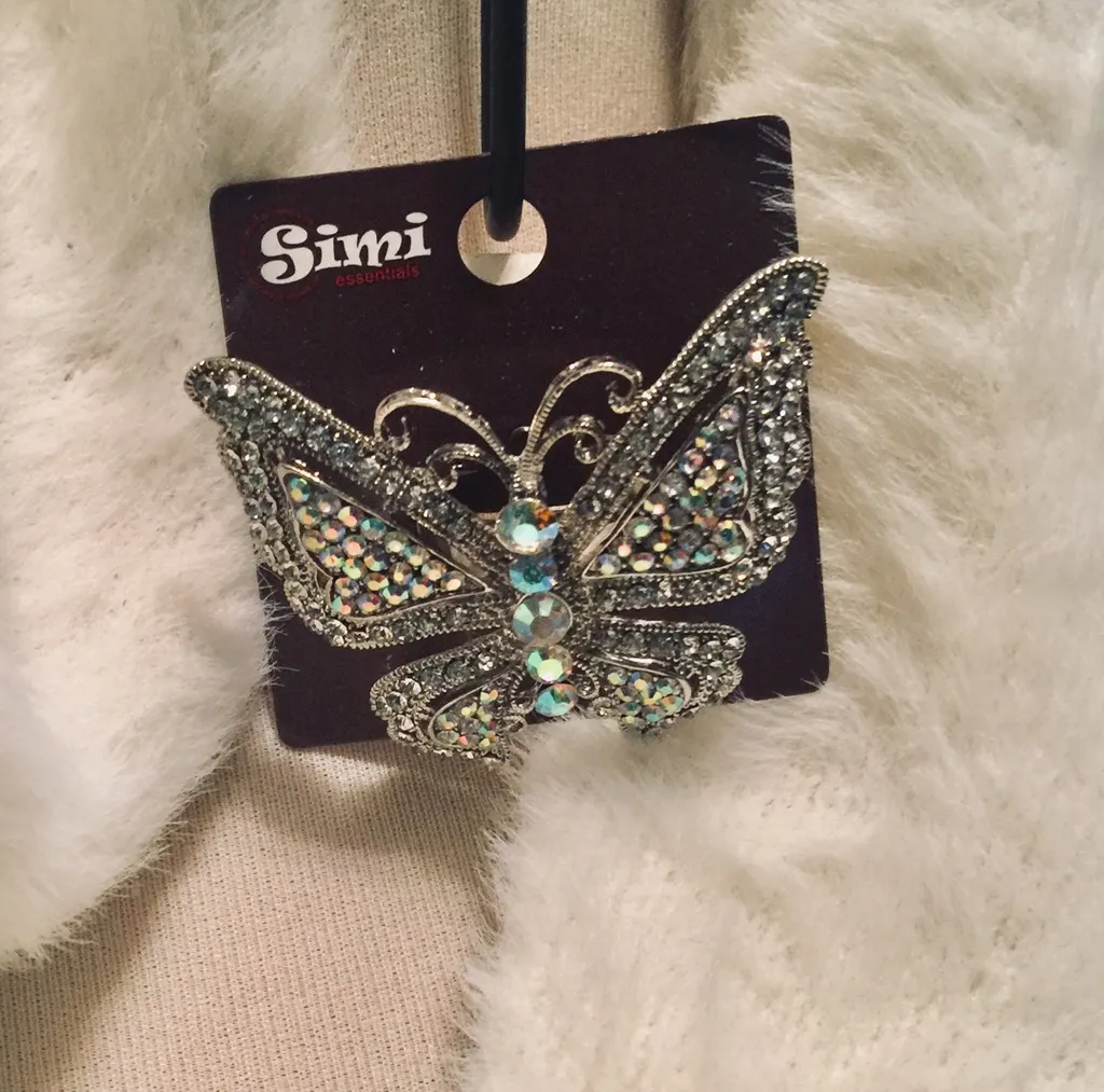 Rhinestone Butterfly Ring 🦋 photo 1