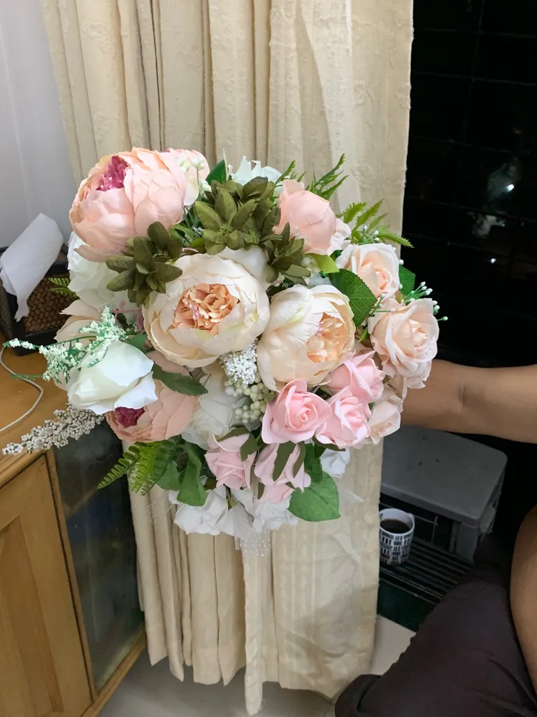 Wedding  Bridal Bouquet And Flowers photo 1