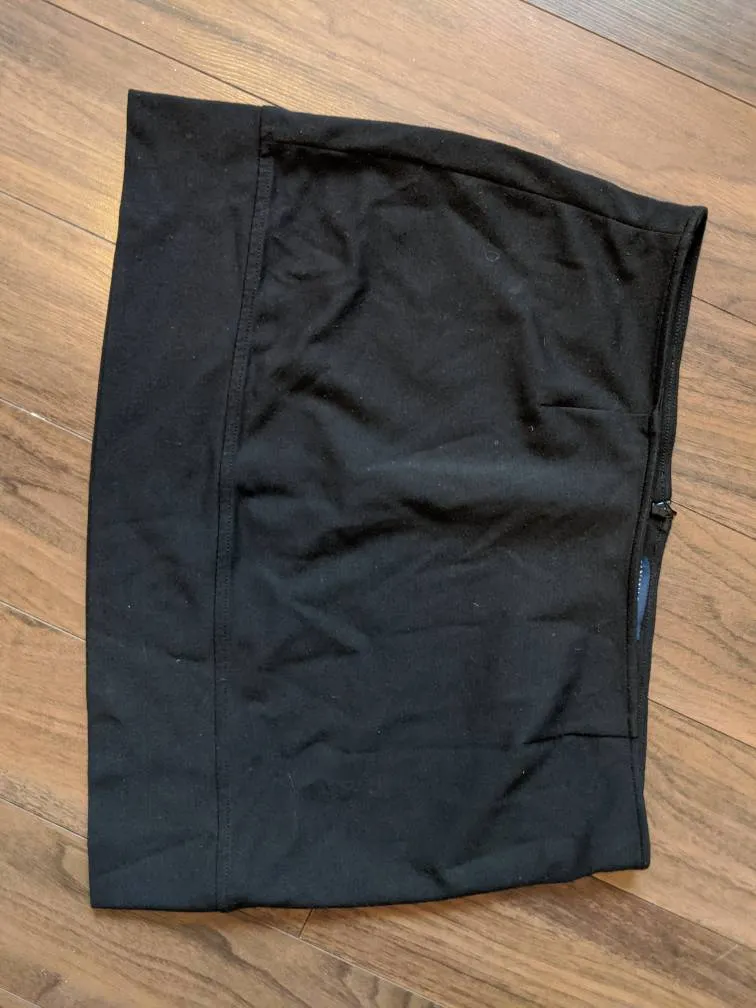 Free Banana Republic Size 10 Knit Skirt photo 1