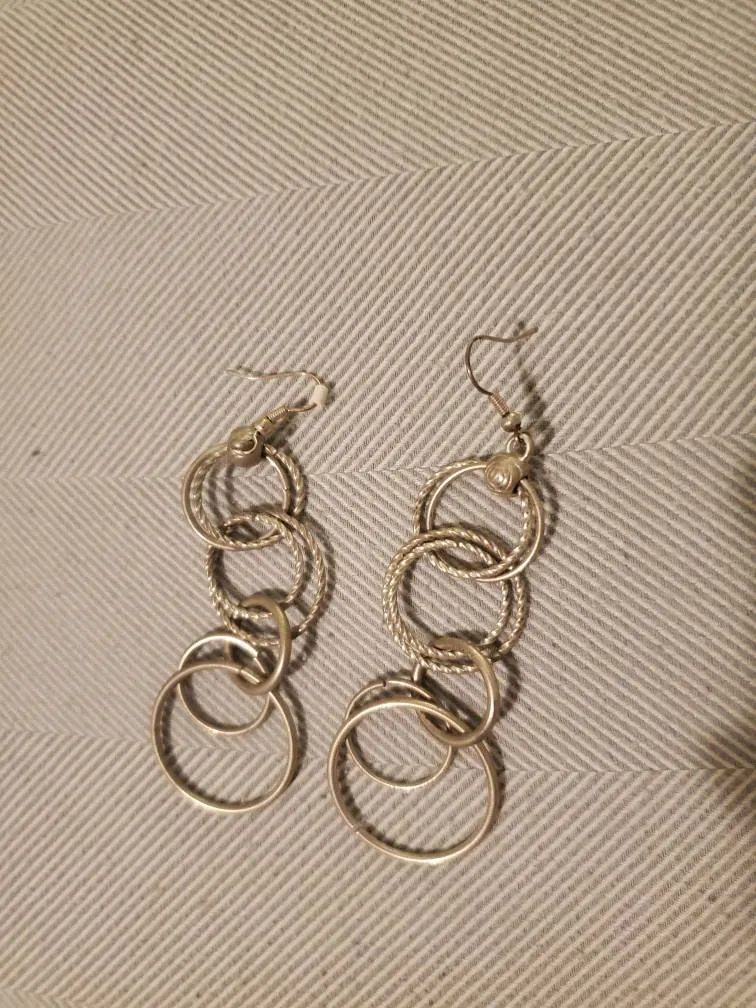 Dangle Earrings x6 photo 1