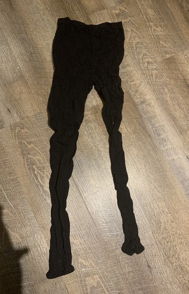 Floral Lace Le Chateau hosiery photo 1