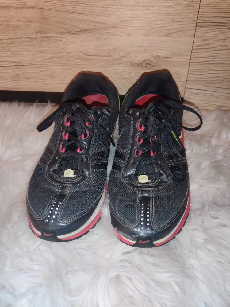 Nike Running Shoes photo 1